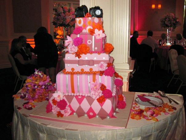 Here are some examples of the glamours elegant cakes Buddy creates from 